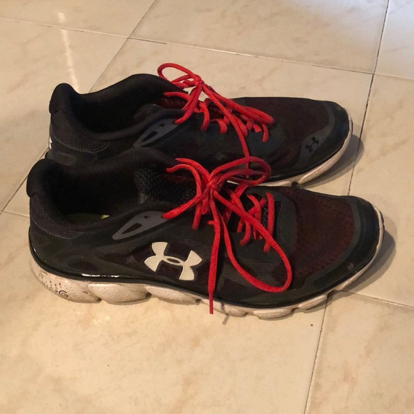 UNDER ARMOR SNEAKERS SIZE 11.5 - Picture 4 of 4